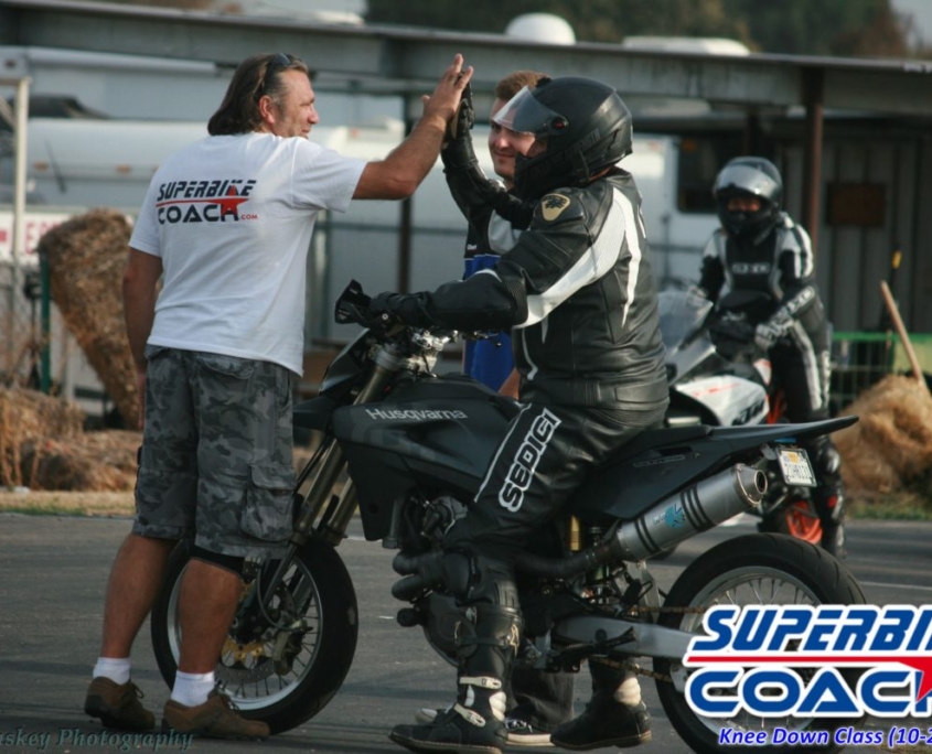Superbike-Coach Knee Down class, October 2015 (1)